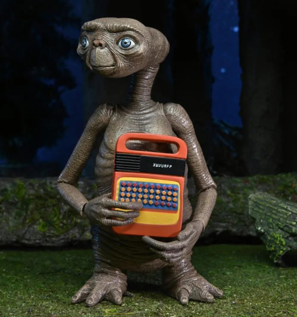 NECA Ultimates*E.T. 40Th Anniversary Ultimate E.T. Figure