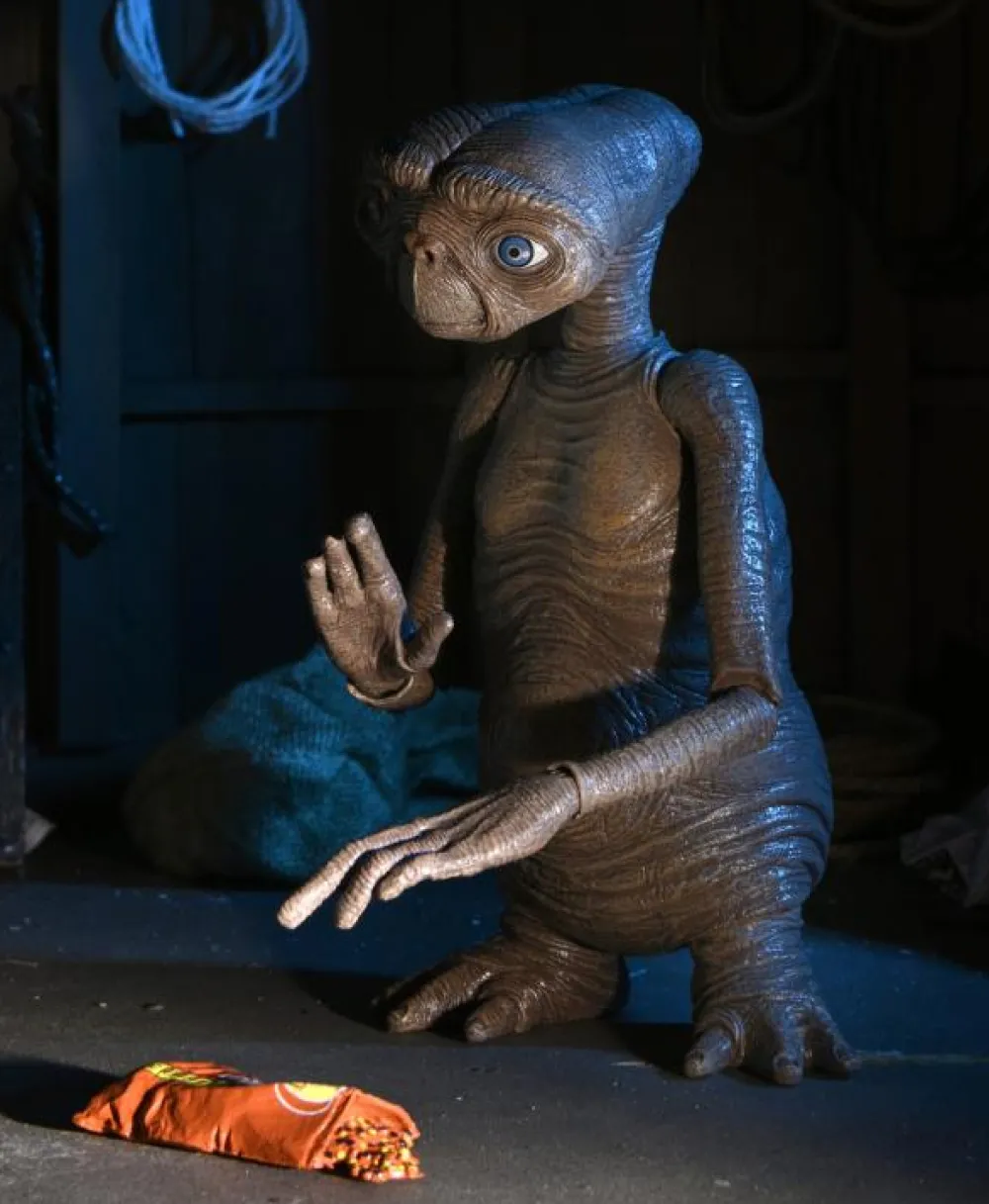 NECA Ultimates*E.T. 40Th Anniversary Ultimate E.T. Figure