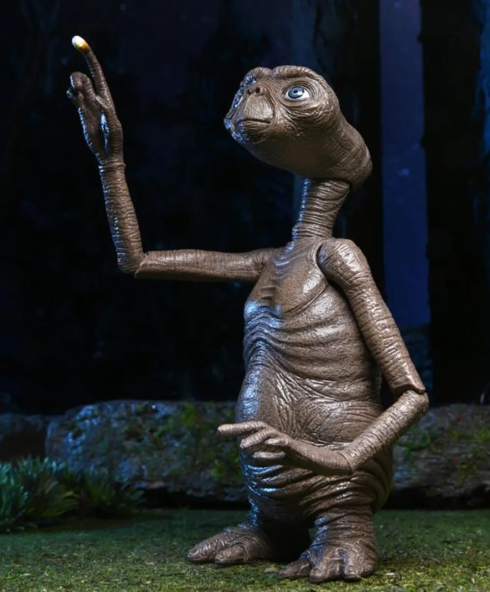 NECA Ultimates*E.T. 40Th Anniversary Ultimate E.T. Figure
