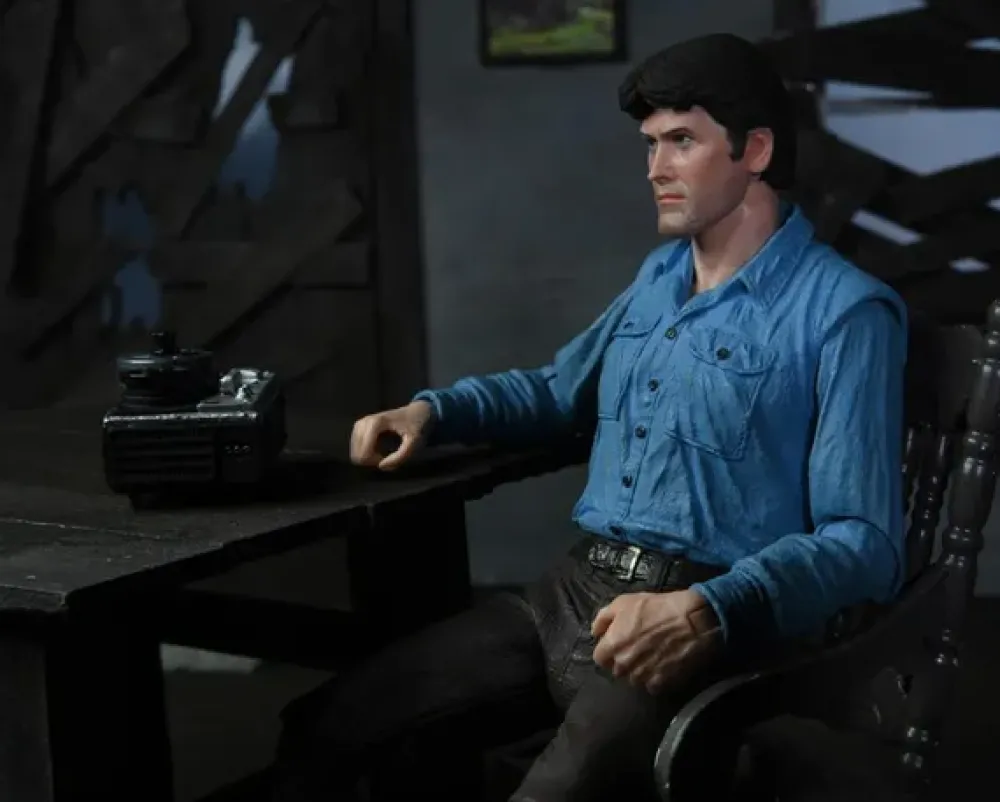 Neca Ultimates*The Evil Dead 40Th Anniversary Ultimate Ash Williams Figure